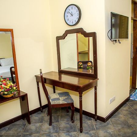 Saadani Tourist Center - Hostel Dar-es-Salaam Eksteriør bilde