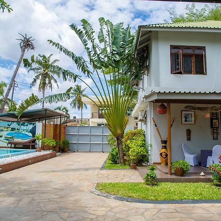 Saadani Tourist Center - Hostel Dar-es-Salaam Eksteriør bilde
