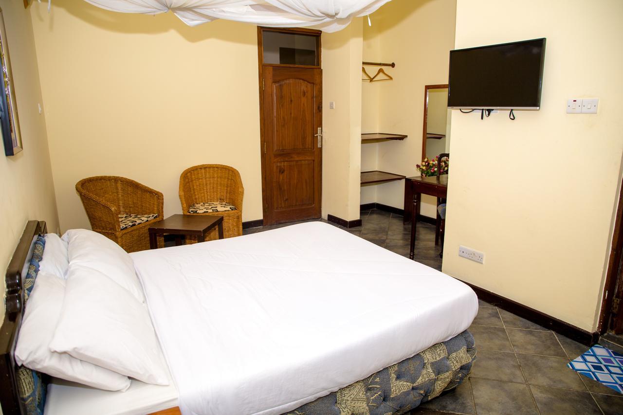 Saadani Tourist Center - Hostel Dar-es-Salaam Eksteriør bilde
