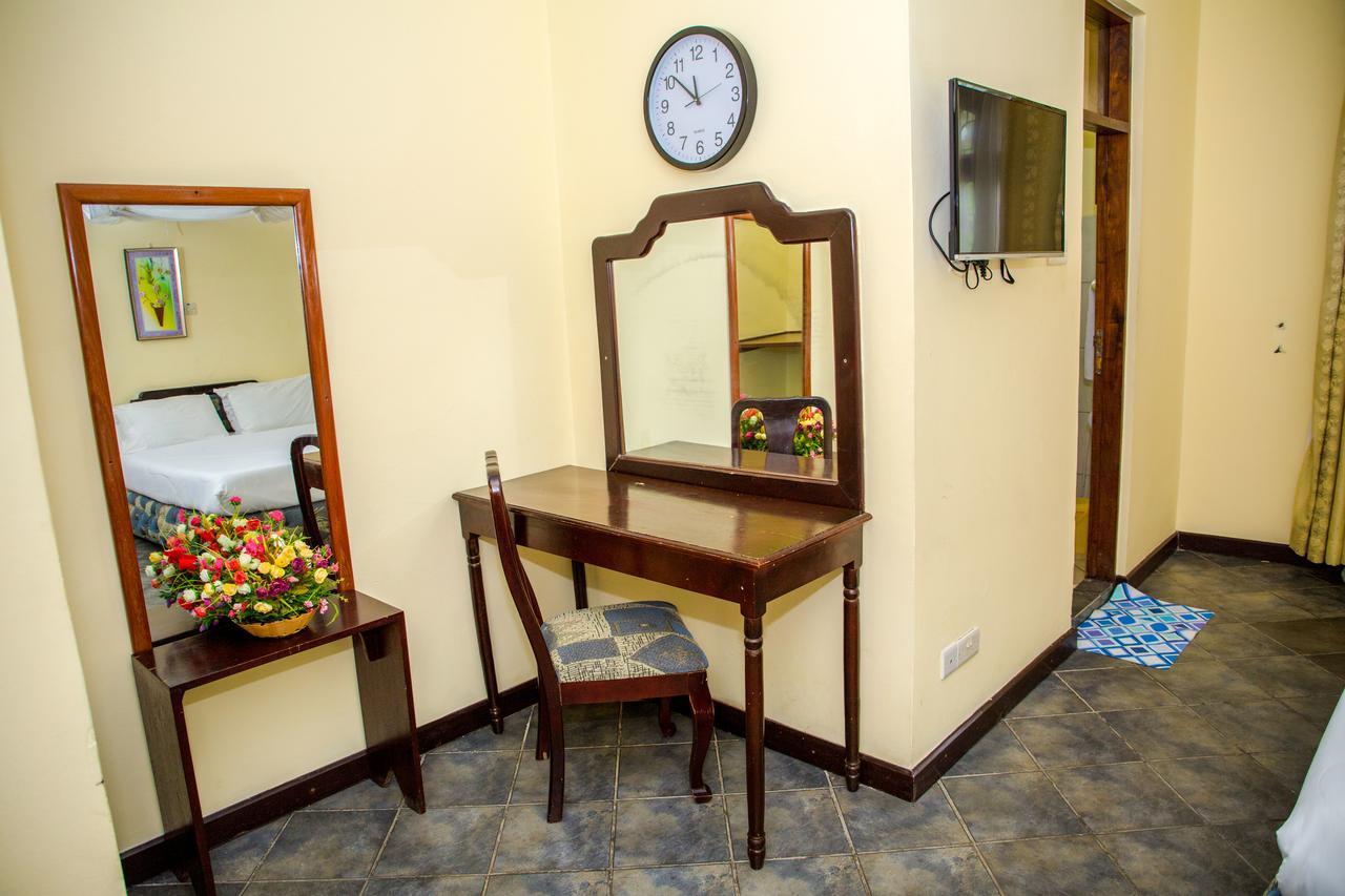 Saadani Tourist Center - Hostel Dar-es-Salaam Eksteriør bilde