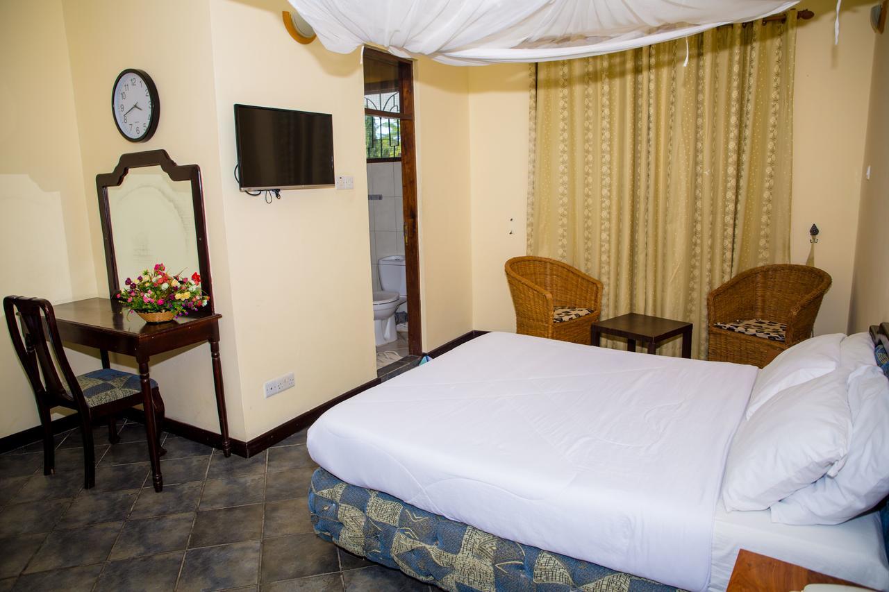 Saadani Tourist Center - Hostel Dar-es-Salaam Eksteriør bilde