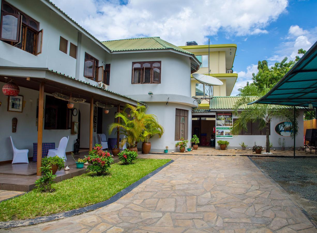 Saadani Tourist Center - Hostel Dar-es-Salaam Eksteriør bilde